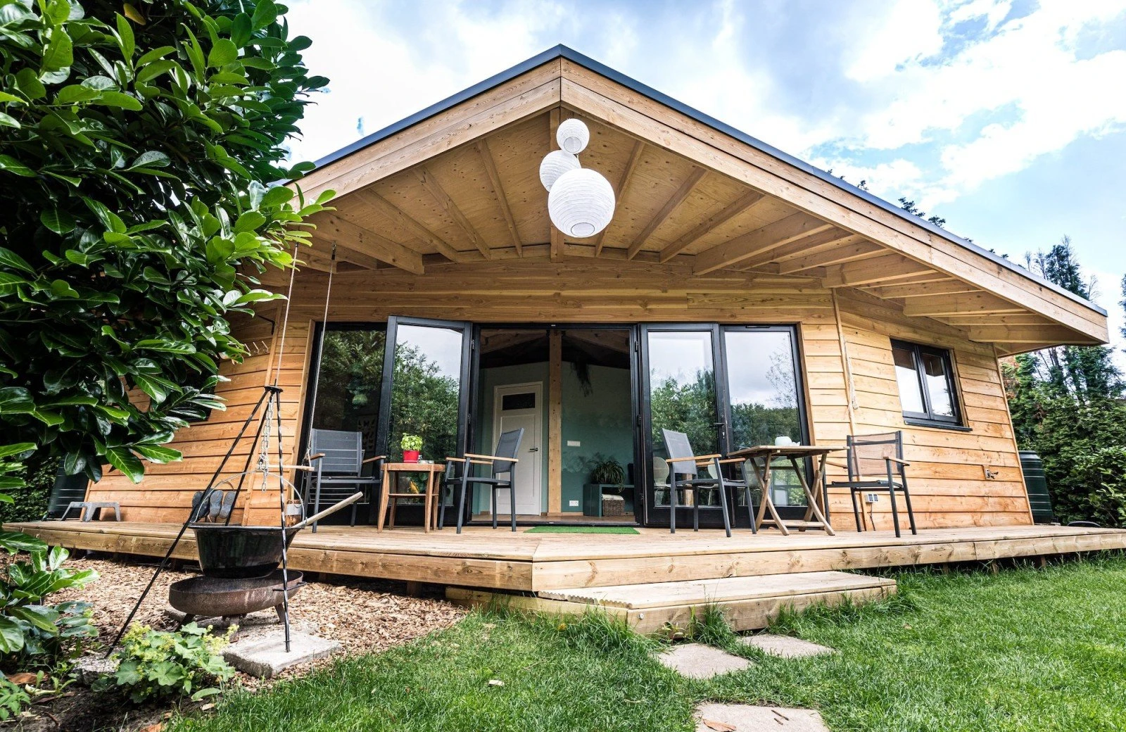 Buitenland binnenhof jonvanschaik 17