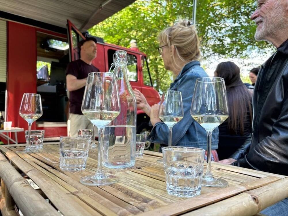 Image image 2zOV4DO2WUY0M3