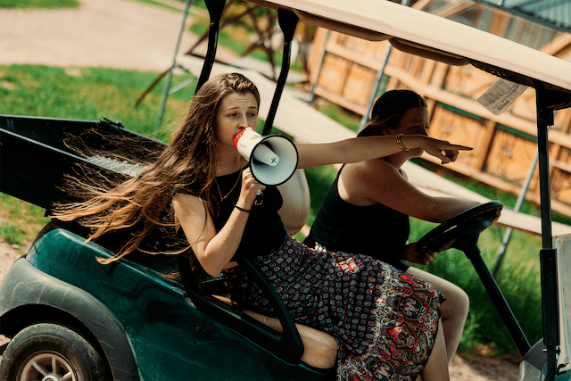 Play with imagination